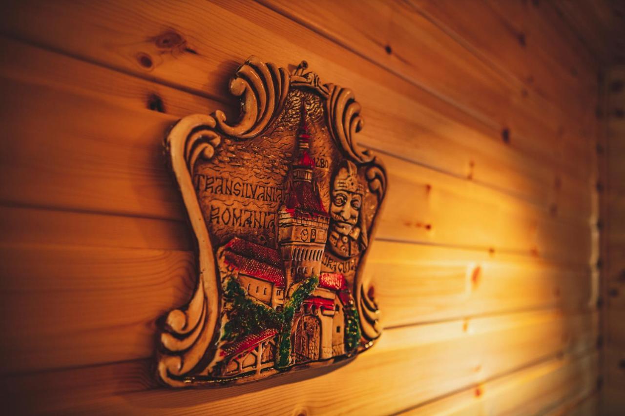 Highland & Transylvania Glamping Pods 罗伊桥 外观 照片