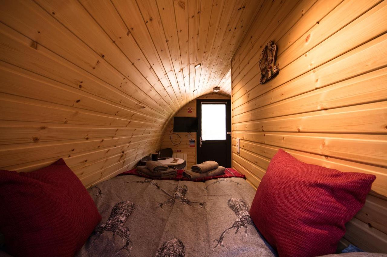 Highland & Transylvania Glamping Pods 罗伊桥 外观 照片